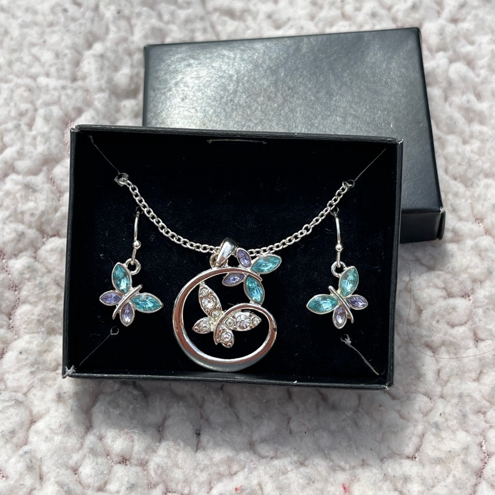 Butterfly Necklace and Earring Set